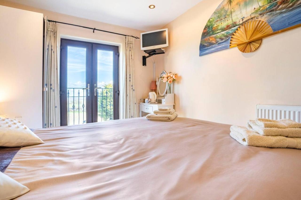 Willow Ridge - A Large Country House With 3 Rental Rooms Clutton Exteriér fotografie